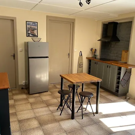 Apartment Barracat *